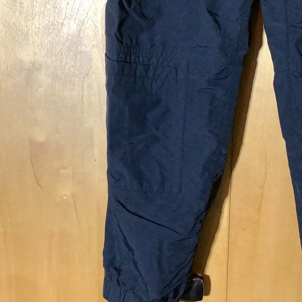 Urban Outfitters navy nylon cargo pants, size medium - Picture 5 of 8